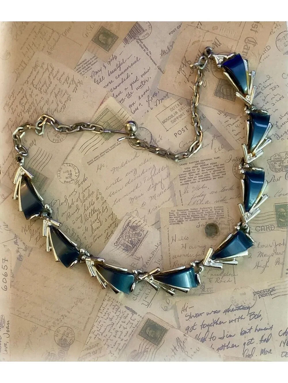 Vintage Signed ART Gorgeous Retro Enamel Triangle Link Necklace